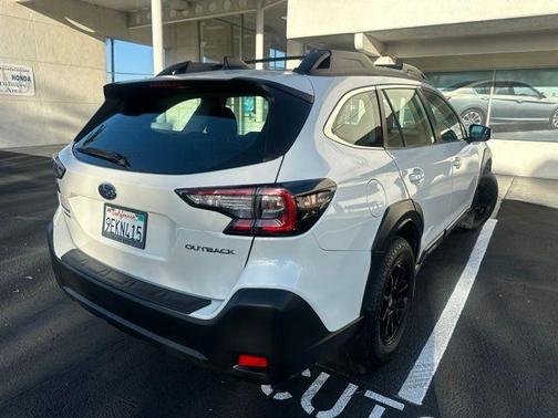 Crystal White Pearl 2023 Subaru Outback