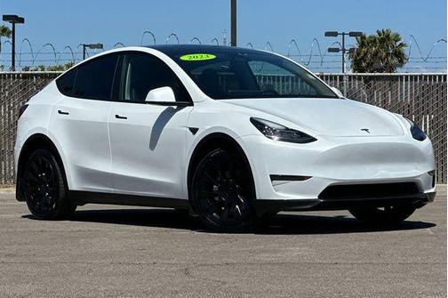 White 2023 Tesla Model Y Long Range
