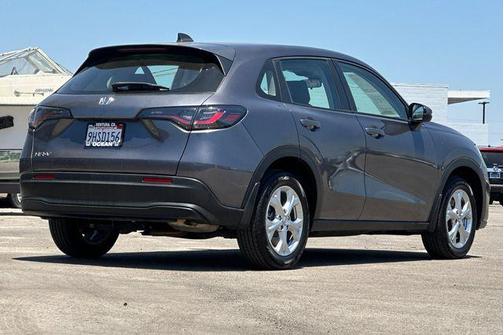 Modern Steel Metallic 2024 Honda HR-V LX