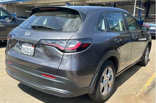 Modern Steel Metallic 2024 Honda HR-V LX