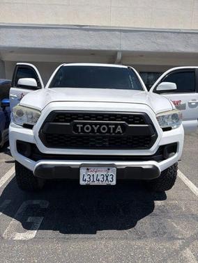 Super White 2018 Toyota Tacoma SR