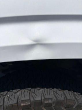 Super White 2018 Toyota Tacoma SR