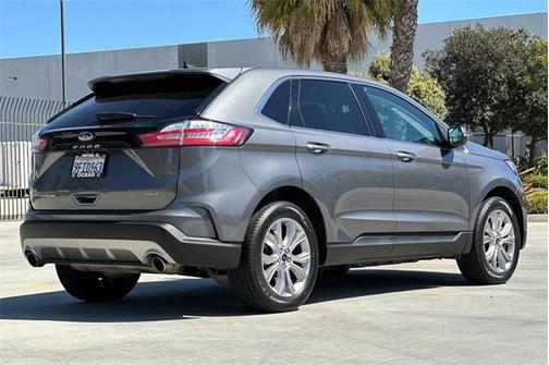 2023 Ford Edge Titanium