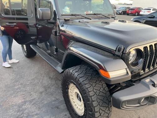 2022 Jeep Wrangler Unlimited Sahara Altitude