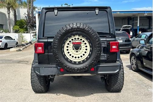 2022 Jeep Wrangler Unlimited Sahara Altitude
