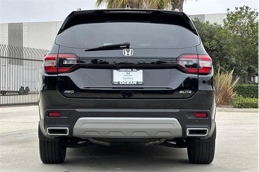2023 Honda Pilot Elite