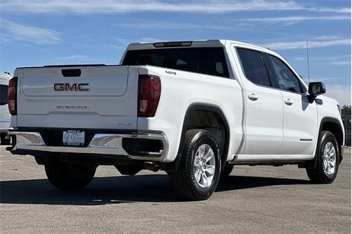 2023 GMC Sierra 1500 SLE