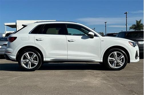 2020 Audi Q3 45 S line Premium