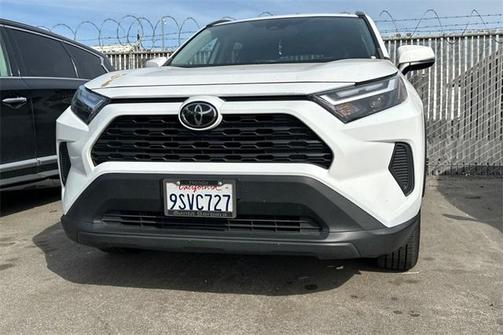 2022 Toyota RAV4 XLE