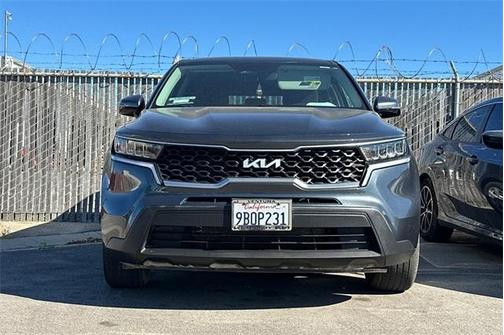 2022 Kia Sorento LX
