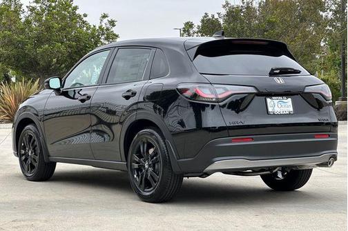 Crystal Black Pearl 2026 Honda HR-V Sport