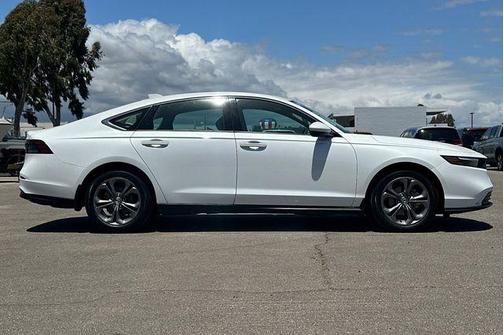 Platinum White Pearl 2024 Honda Accord EX