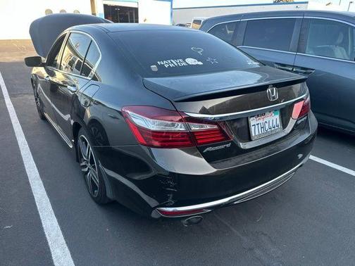 Kona Coffee Metallic 2016 Honda Accord Sport