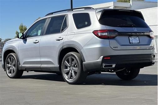 2025 Honda Pilot Sport