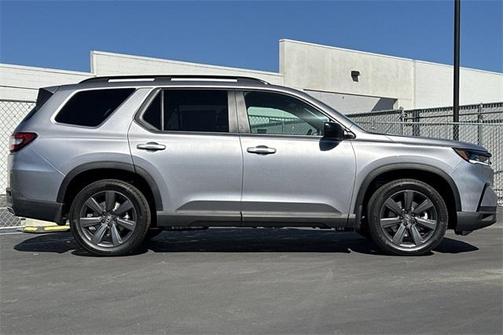 2025 Honda Pilot Sport