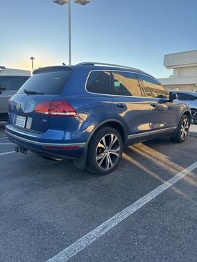 2017 Volkswagen Touareg V6 Wolfsburg Edition