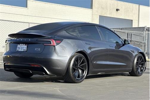 2024 Tesla Model 3 Performance