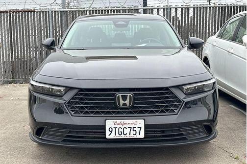 Crystal Black Pearl 2025 Honda Accord SE