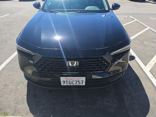 Crystal Black Pearl 2025 Honda Accord SE