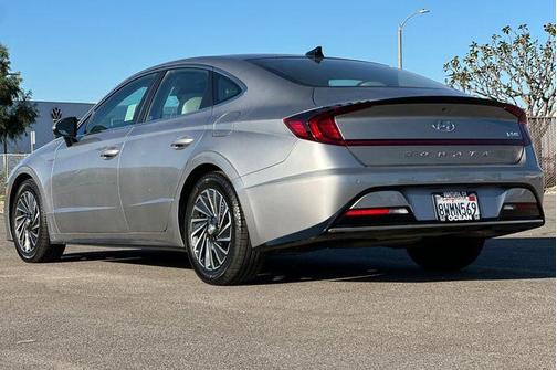 2021 Hyundai SONATA Hybrid Limited
