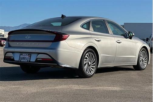2021 Hyundai SONATA Hybrid Limited