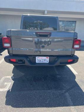 Granite Crystal Clearcoat Metallic 2025 Jeep Gladiator Sport