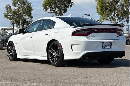 2016 Dodge Charger R/T Scat Pack