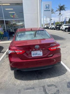 2019 Toyota Camry Hybrid LE