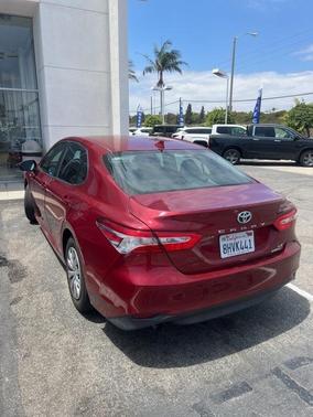 2019 Toyota Camry Hybrid LE