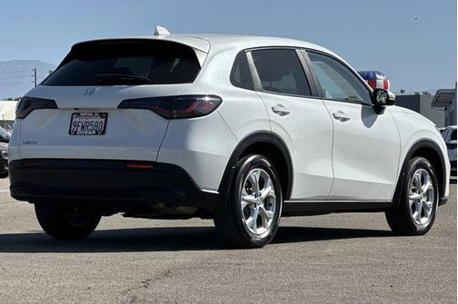 Lunar Silver Metallic 2023 Honda HR-V LX
