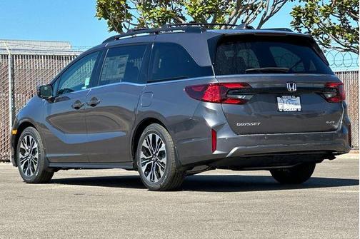 Modern Steel Metallic 2026 Honda Odyssey Elite