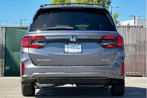 Modern Steel Metallic 2026 Honda Odyssey Elite