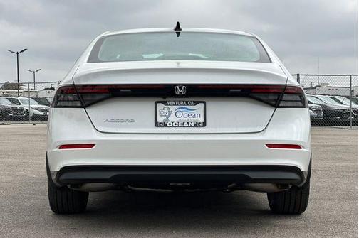 Platinum White Pearl 2026 Honda Accord SE