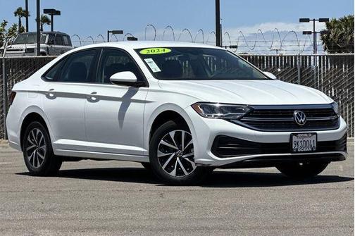 Pure White 2024 Volkswagen Jetta 1.5T S