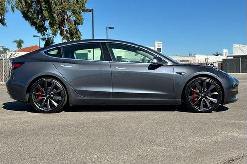 2020 Tesla Model 3 Performance