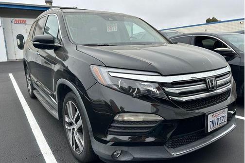 Crystal Black Pearl 2016 Honda Pilot Elite