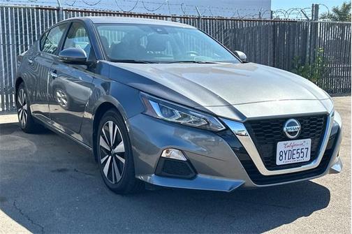 2021 Nissan Altima 2.5 SV