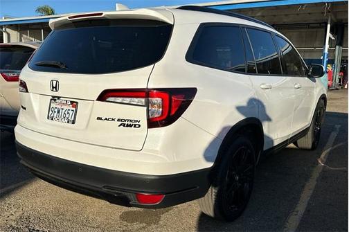 2022 Honda Pilot Black Edition