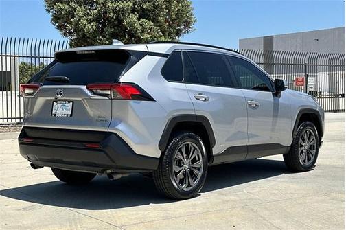 2023 Toyota RAV4 Hybrid XLE Premium