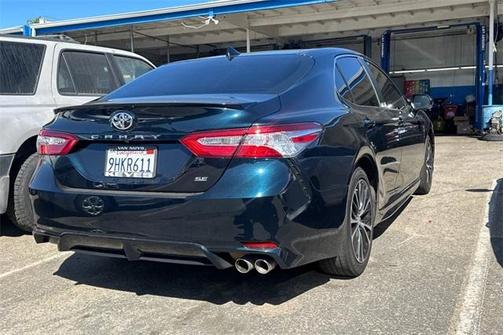 2020 Toyota Camry SE