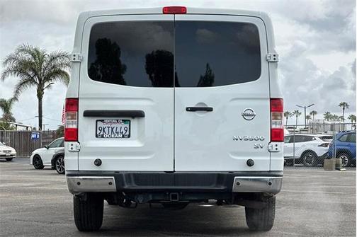 2020 Nissan NV Passenger NV3500 HD SV V6/SV V8