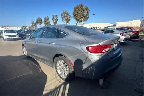 2016 Chrysler 200 LX