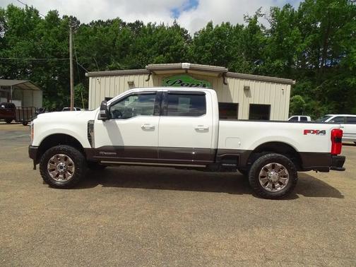 Star White Metallic Tri-Coat 2025 Ford F-250 King Ranch