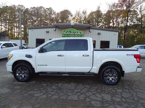 2017 Nissan Titan Platinum Reserve