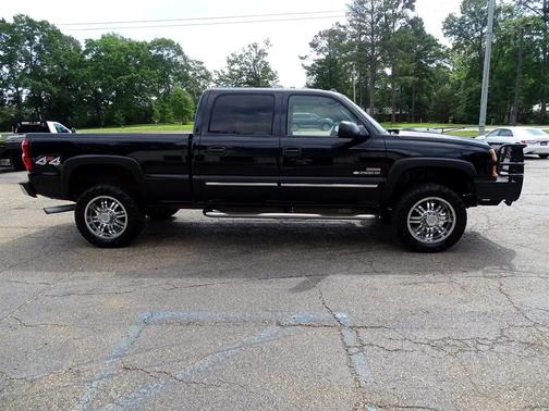 2005 Chevrolet Silverado 2500 LT H/D Crew Cab