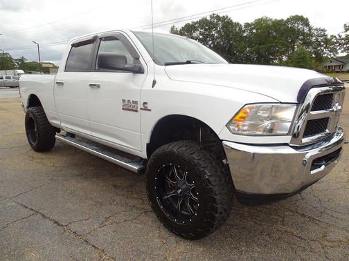 2017 RAM 2500 SLT Crew Cab 4x4 6'4' Box