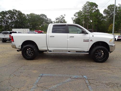 2017 RAM 2500 SLT Crew Cab 4x4 6'4' Box