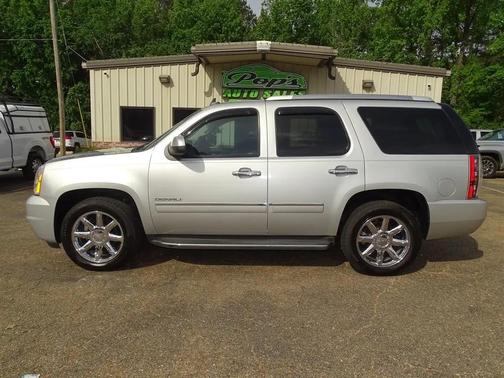 Quicksilver Metallic 2013 GMC Yukon Denali
