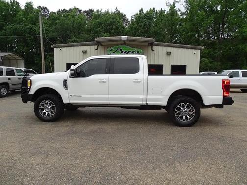 Star White Metallic Tri-Coat 2022 Ford F-250 Lariat