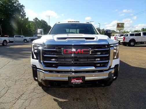 2024 GMC Sierra 3500 SLT